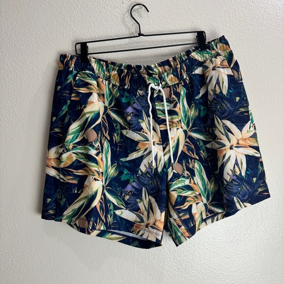 All In Motion Floral Shorts Size XXL - Picture 1 of 7